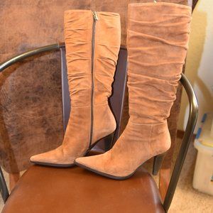 Angela Falconi suede boots